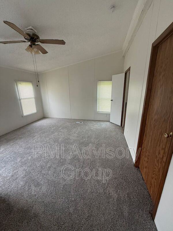 8240 Se Green Rd - Photo 4 of 13