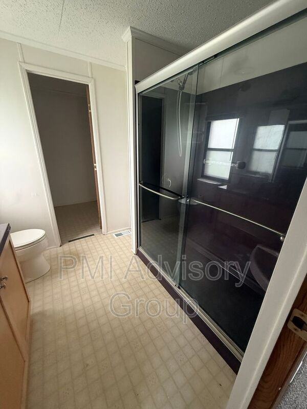 8240 Se Green Rd - Photo 5 of 13