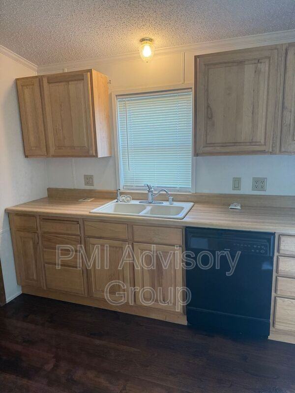 8240 Se Green Rd - Photo 7 of 13