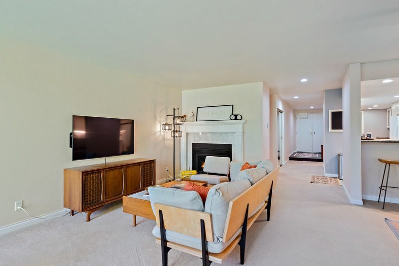 15512 Country Club Dr #B33 - Photo 6 of 23