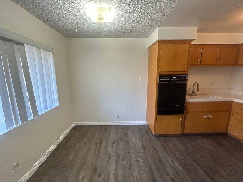 325 N Glendora Ave #3 - Photo 7 of 13