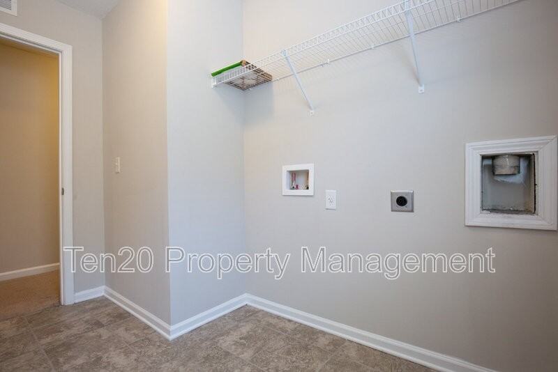 7272 Sorrel Dr - Photo 3 of 27