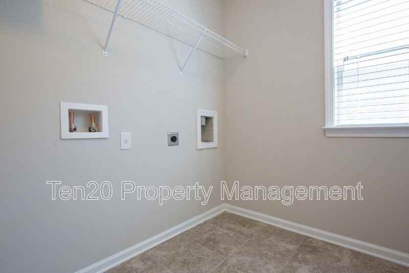 7272 Sorrel Dr - Photo 4 of 27