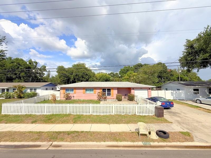 7111 16th St N - Photo 5 of 50