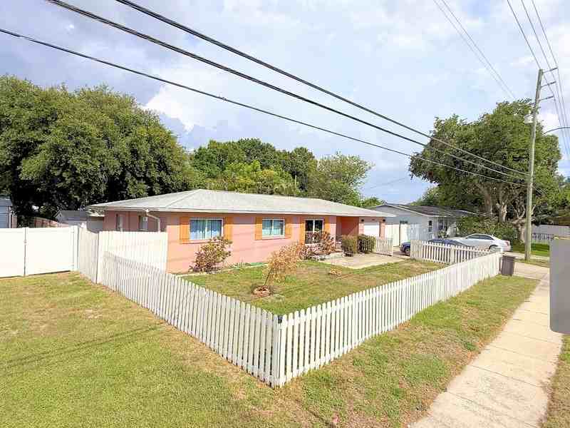 7111 16th St N - Photo 7 of 50