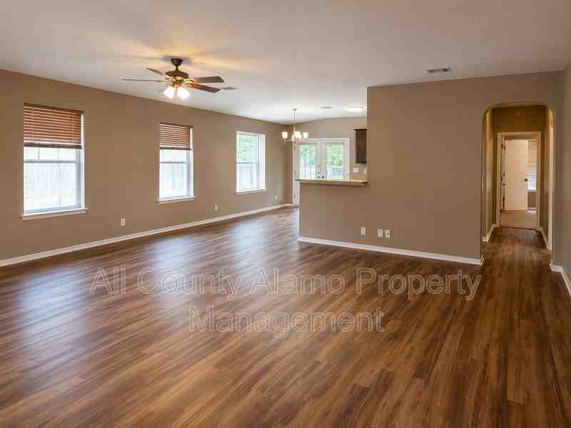 9006 Pinseeker - Photo 5 of 11