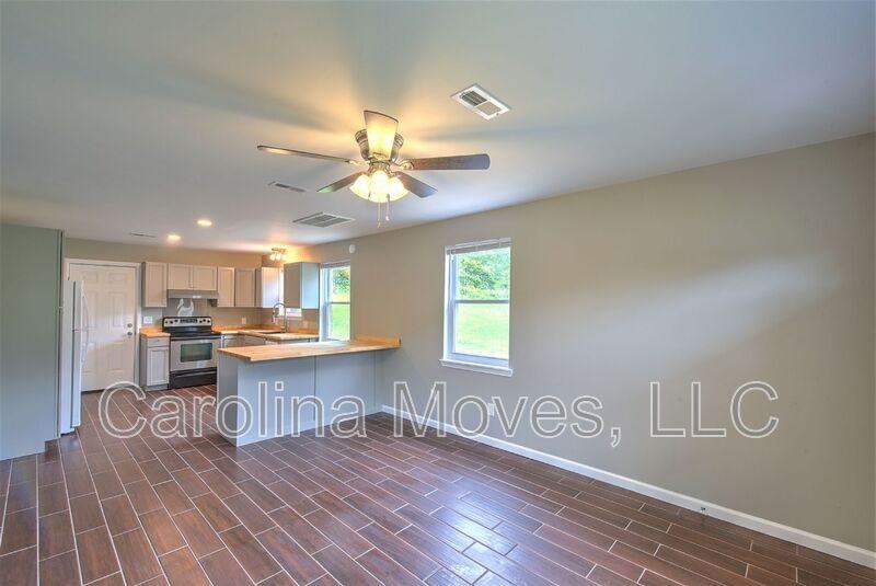 130 Pleasant Dr #A - Photo 5 of 20
