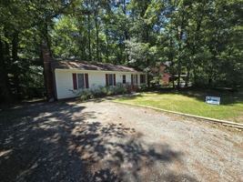 featured image of 1612 Celia Cres