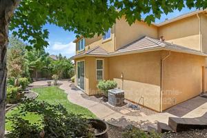 featured image of 1571 Radford Loop