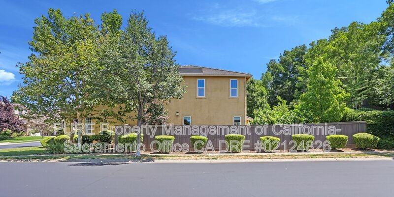 1571 Radford Loop - Photo 2 of 50