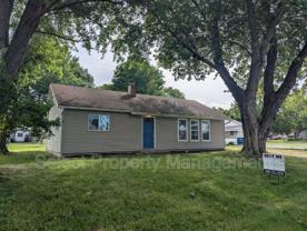 926 Houston Dr - Photo 1 of 1