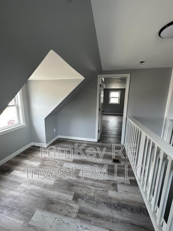 18108 Oakwood Ave - Photo 7 of 11