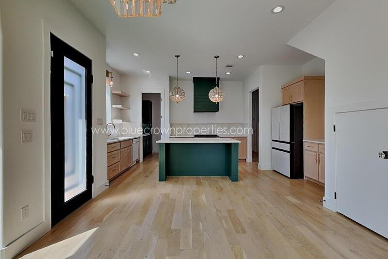805 S Glasgow Dr - Photo 3 of 18