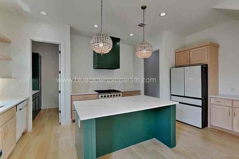 805 S Glasgow Dr - Photo 4 of 18