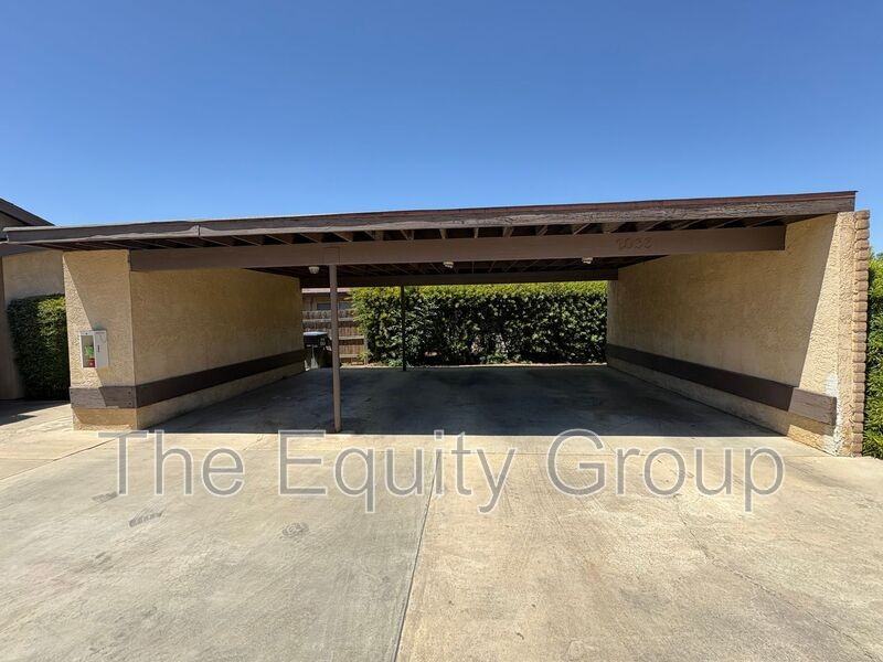 2037 S Tracy Ct - Photo 2 of 20
