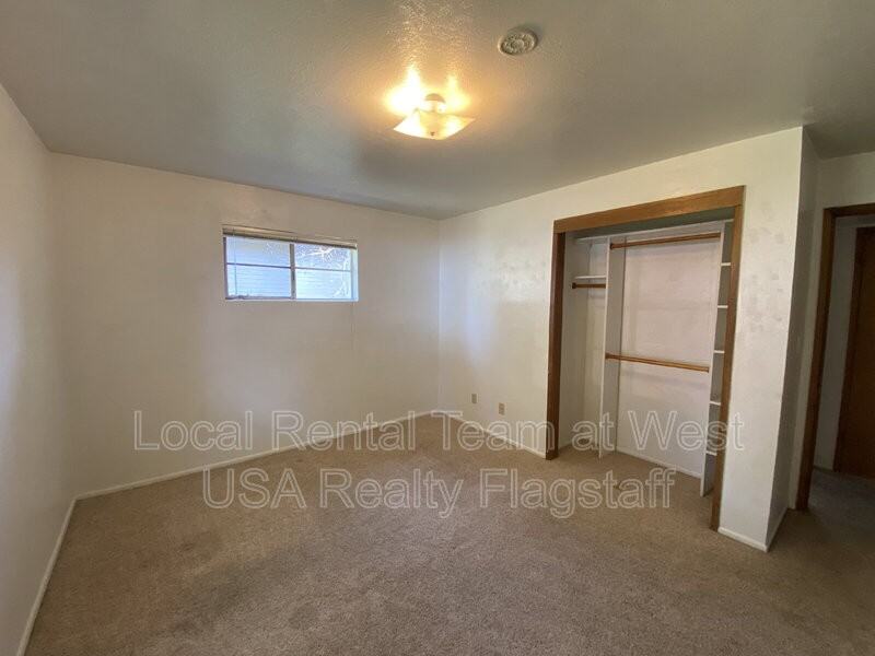 2830 N Schevene Blvd - Photo 6 of 16