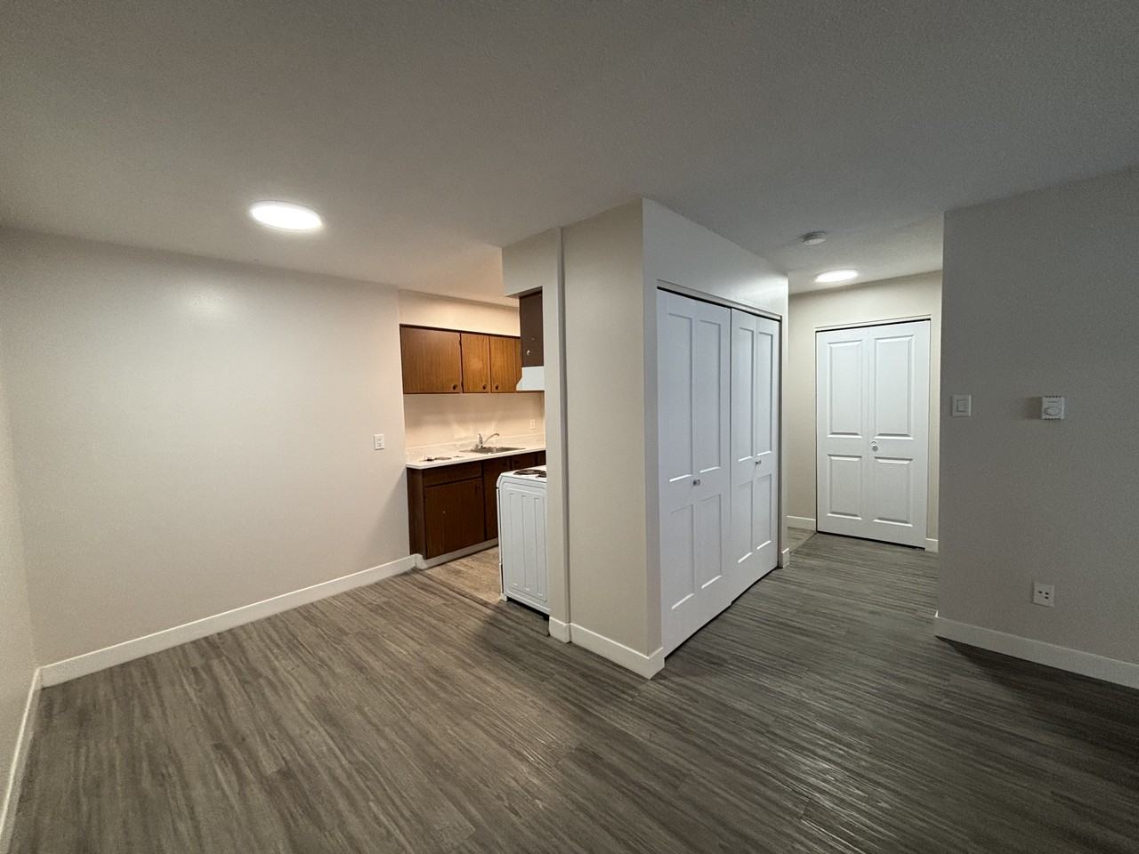 4555 Evergreen Lane #106 - Photo 2 of 11