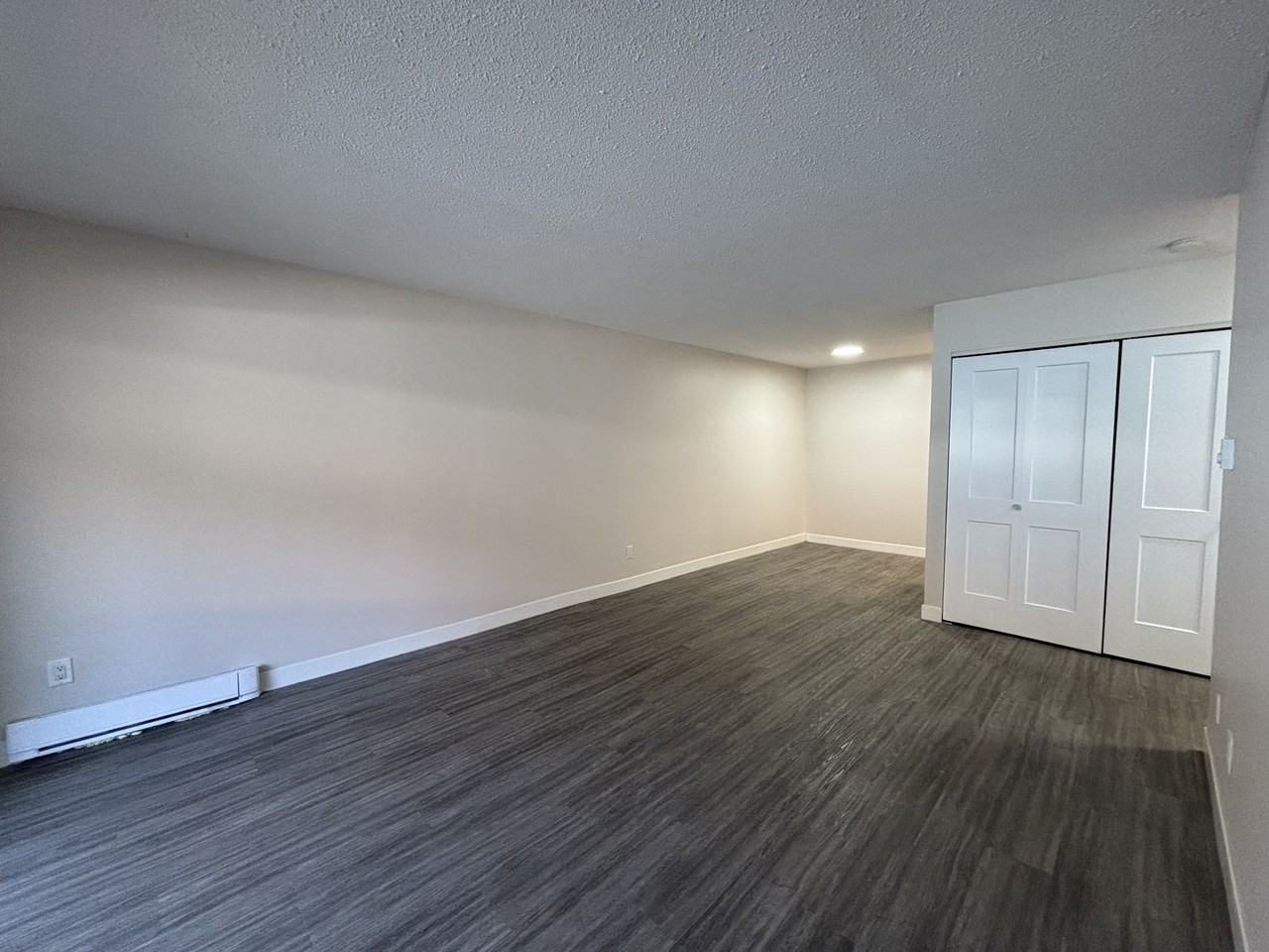 4555 Evergreen Lane #106 - Photo 4 of 11