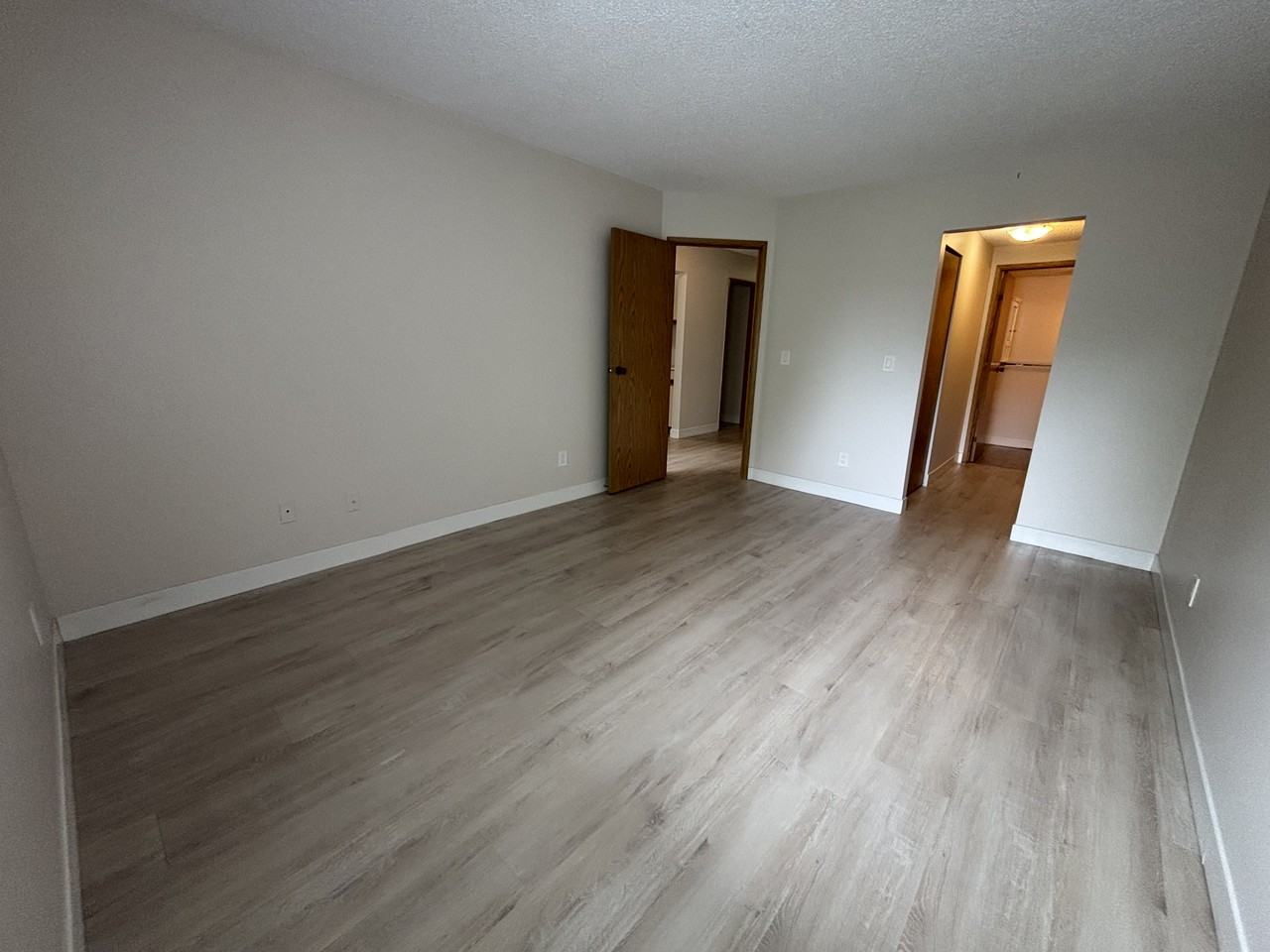 1504 56 Street #208 - Photo 6 of 16
