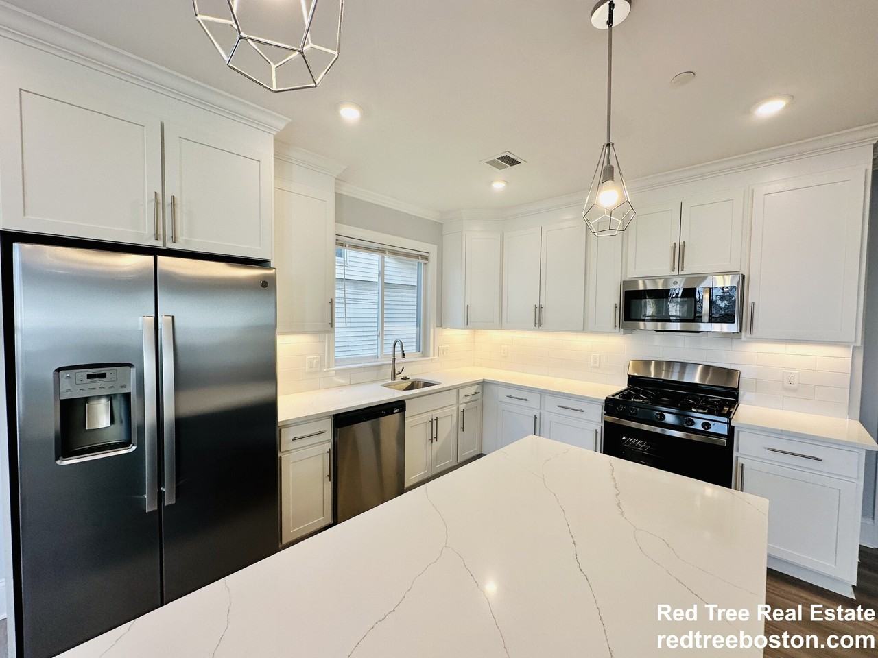 100 Brooks St #1 - Photo 5 of 31
