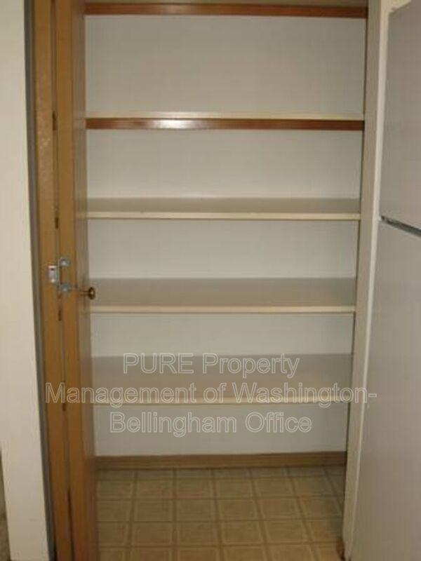 2427 Michigan St - Photo 6 of 11