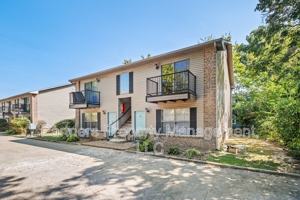 featured image of 1621 N Leverett Ave