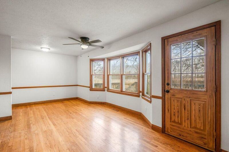 2145 S Todd Ave - Photo 7 of 33