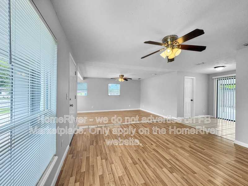 295 Blairmore Blvd - Photo 7 of 23
