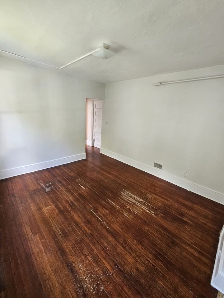 15 Lagrange Avenue - Photo 3 of 15