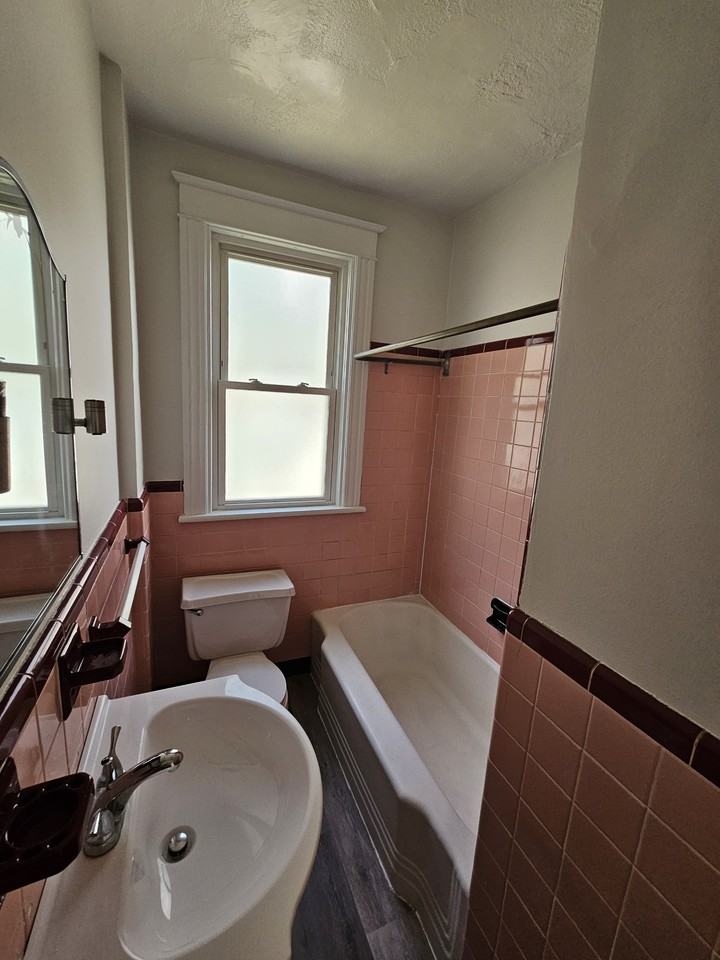 15 Lagrange Avenue - Photo 7 of 15