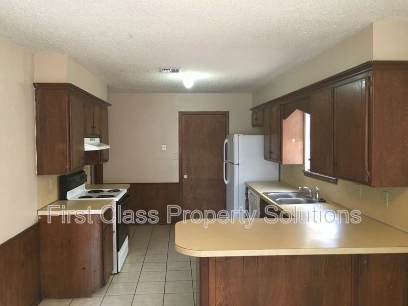 513 Nw 114th St - Photo 4 of 16