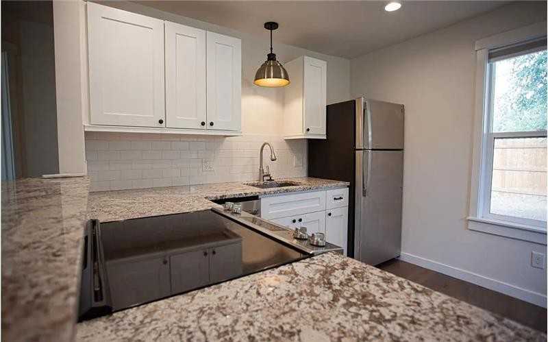 2765 W Lemhi St - Photo 4 of 12