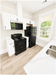 706 E 35th St - Photo 6 of 10