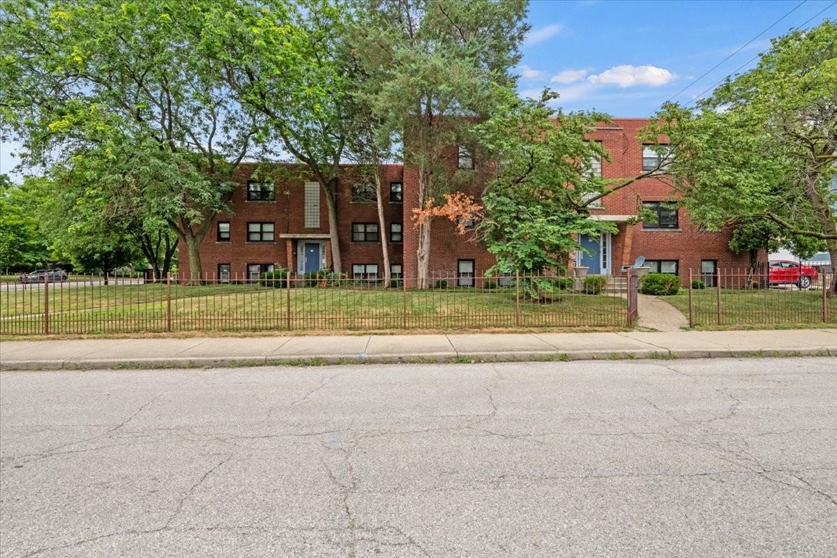 Morton Place - Photo 2 of 30