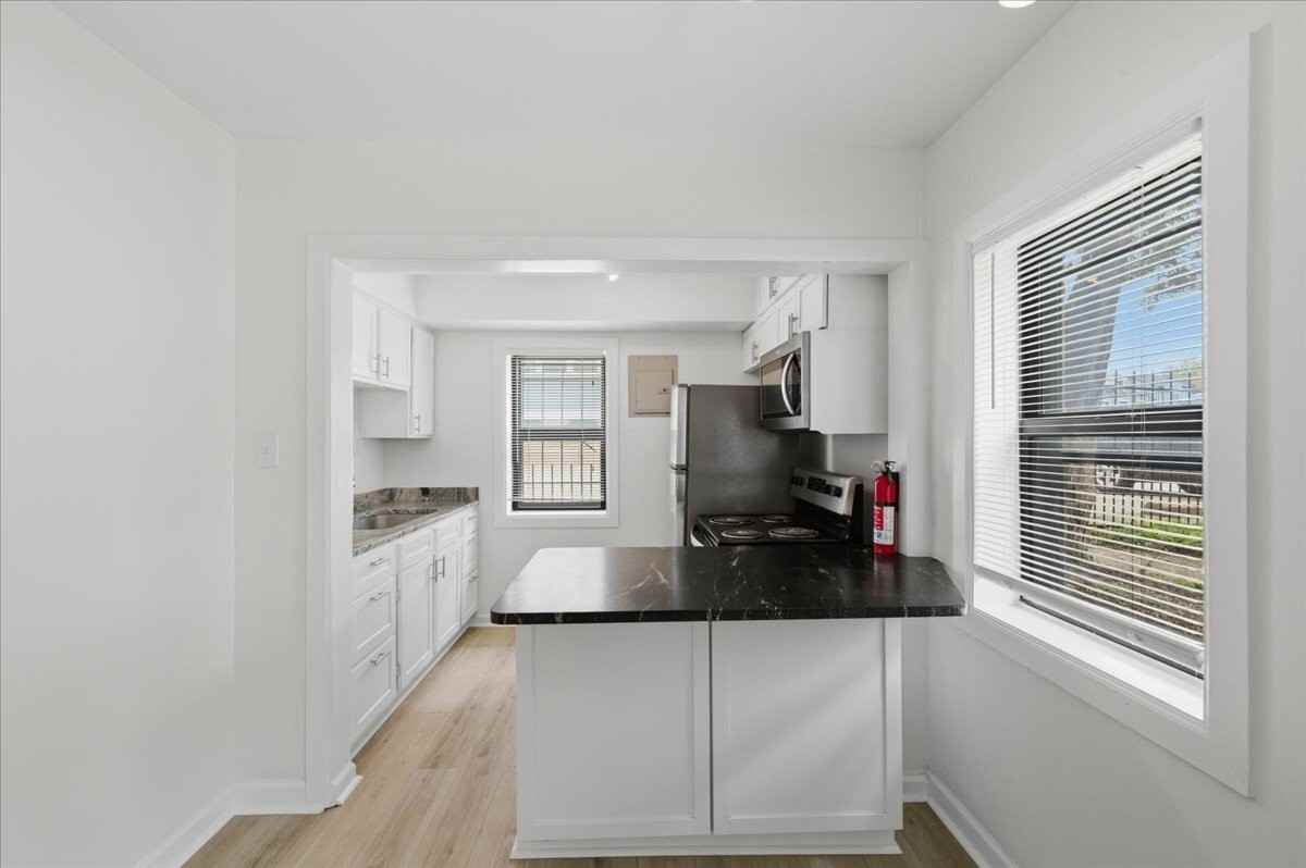 Morton Place - Photo 7 of 30