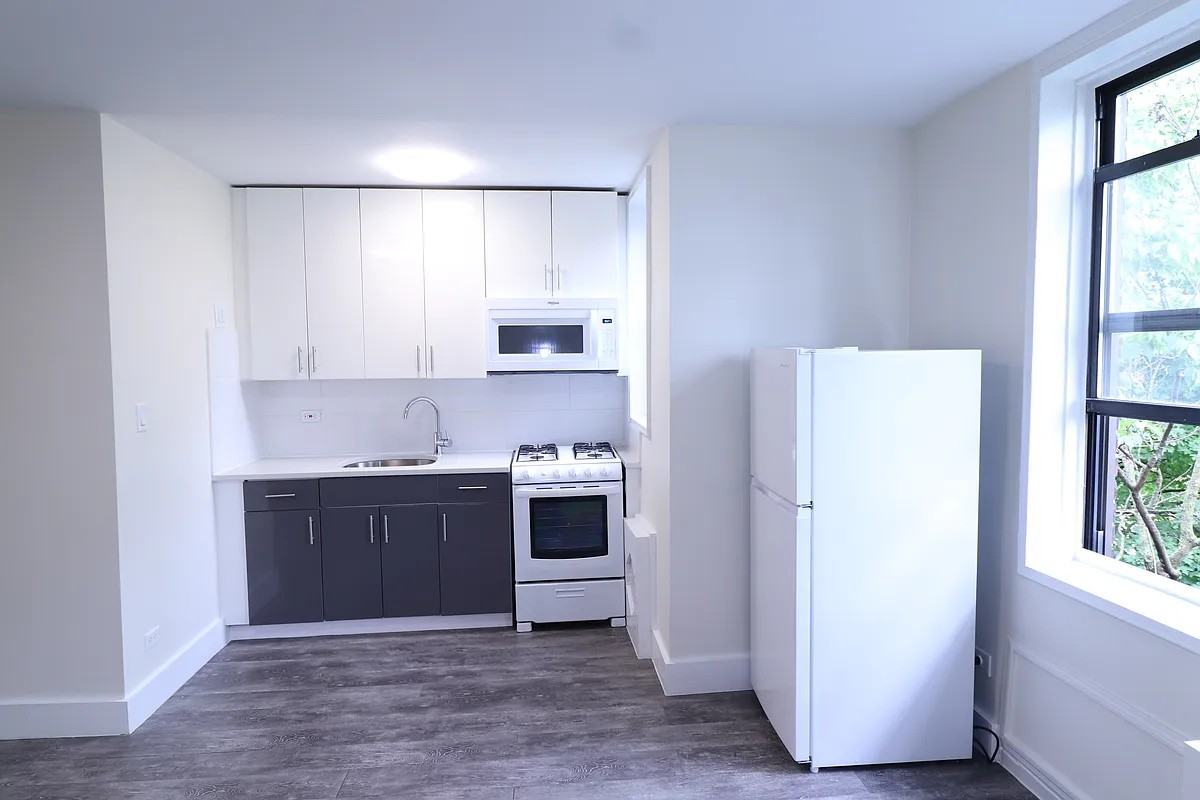 132-45 Maple Avenue #509 - Photo 4 of 6