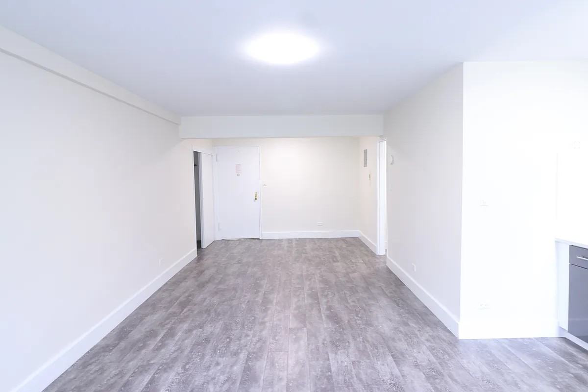 132-45 Maple Avenue #509 - Photo 3 of 6