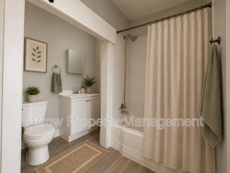 2800 P St #4 - Photo 5 of 7