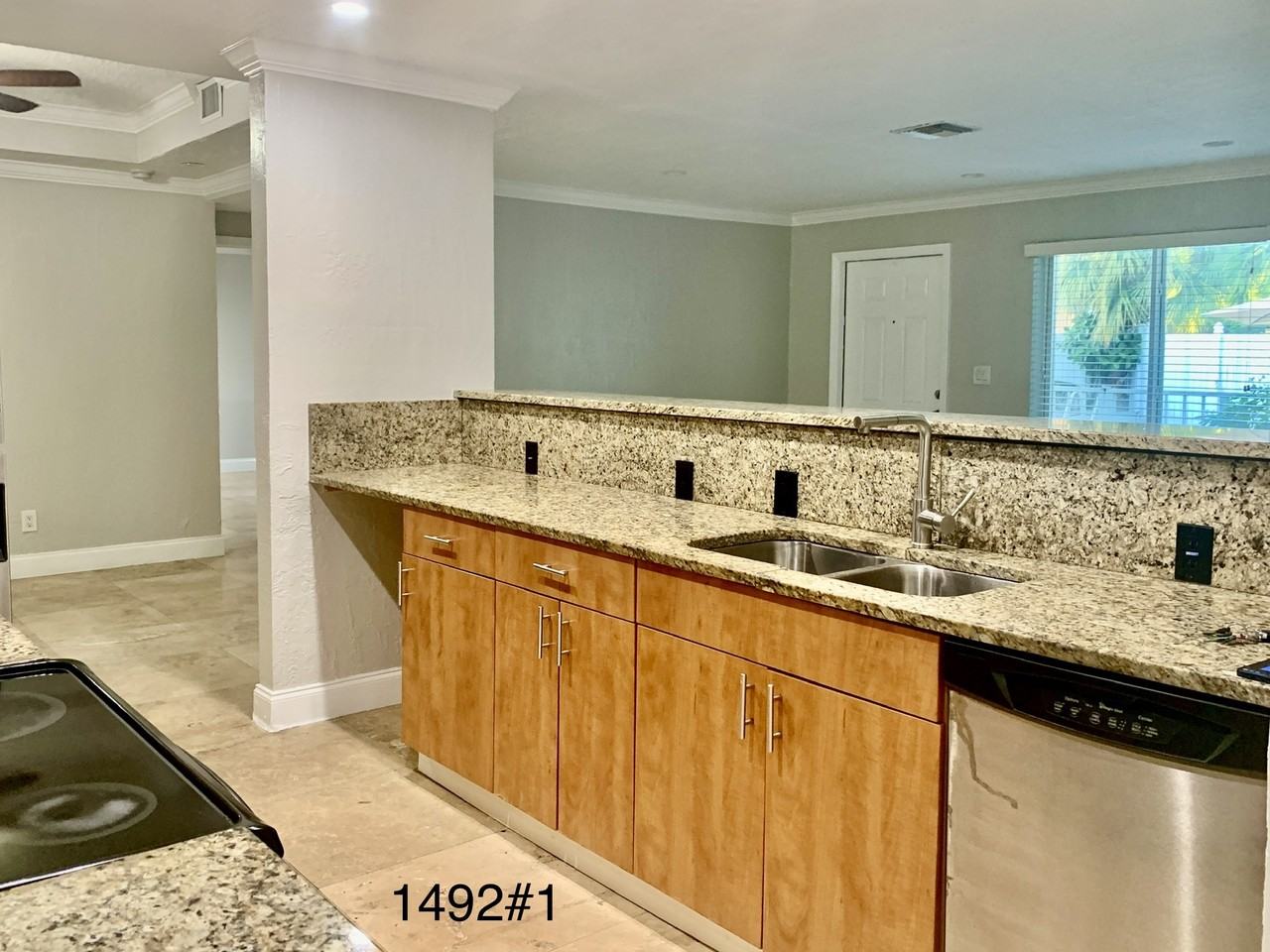 1492 HOLLY HEIGHTS DR - Photo 2 of 28