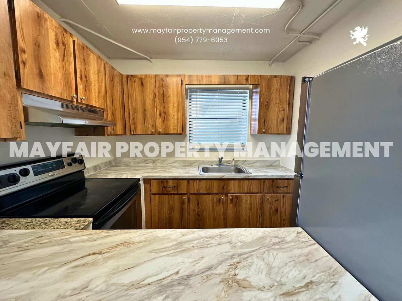 928 South Federal Highway - Photo 3 of 16