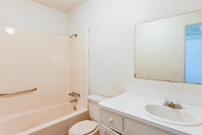 805 West Hastings Avenue - Photo 5 of 5
