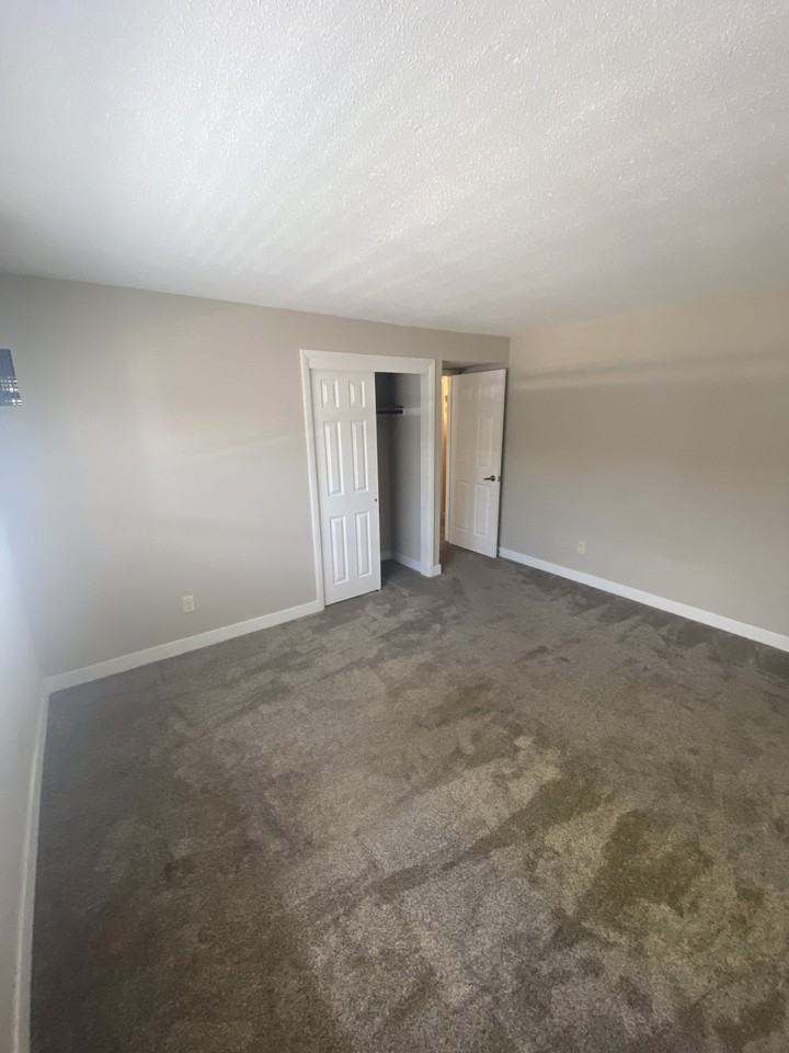 614 Ansborough Avenue - Photo 5 of 6
