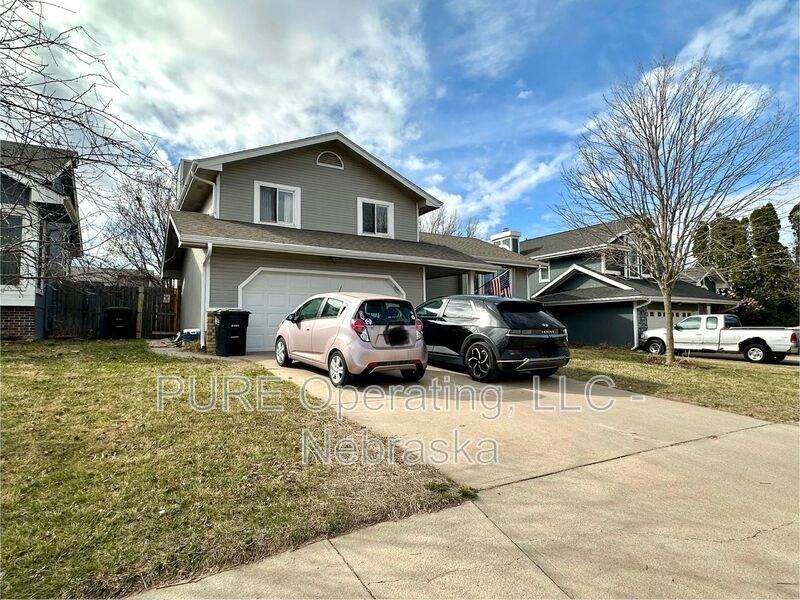 5018 S 163rd St - Photo 2 of 47