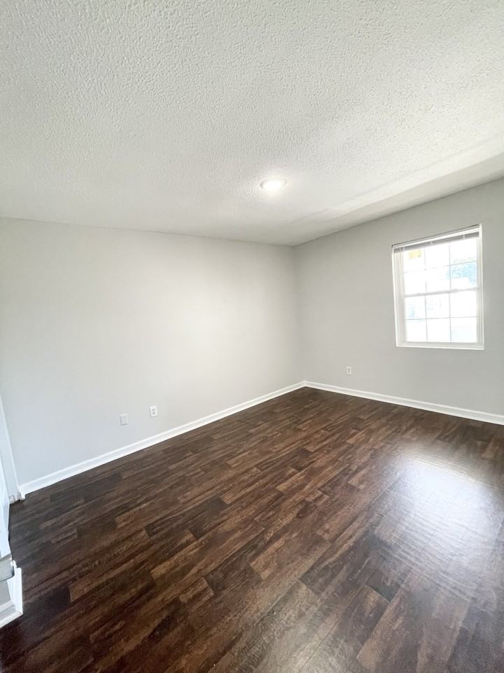 1831 Hughes Avenue - Photo 4 of 5