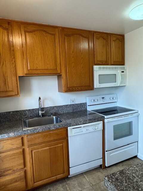 313 Camelback Road #8 - Photo 3 of 17