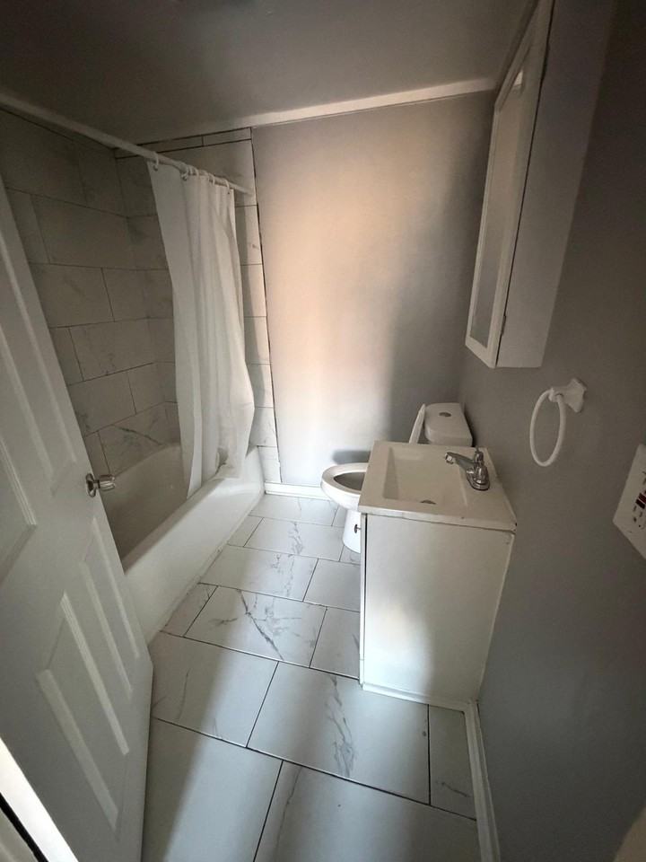 593 - 595 Winchester Avenue - Photo 3 of 7