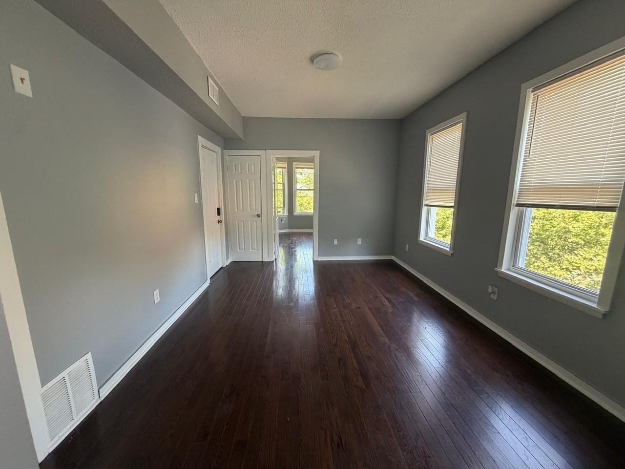 593 - 595 Winchester Avenue - Photo 5 of 7