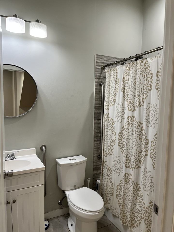 1711 - 1713 Fairmount Ave - Photo 7 of 7