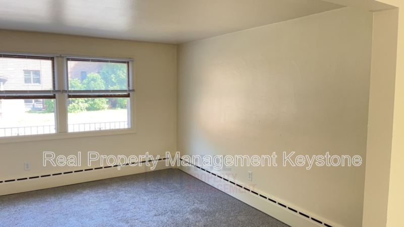 305 Greenlee Rd - Photo 7 of 22