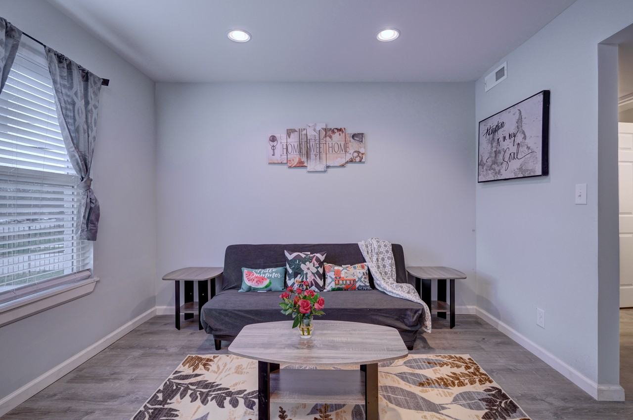 3311 16th Avenue North - Photo 5 of 43